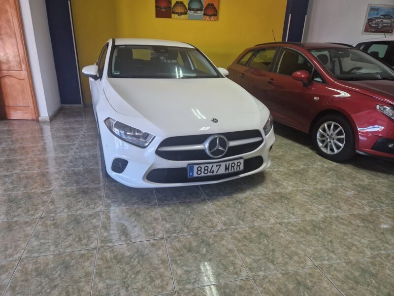 MERCEDES-BENZ CLASE A 180D CDI