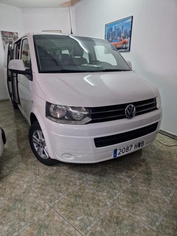 VOLKSWAGEN CARAVELLE 4 MOTION 9 PLAZAS