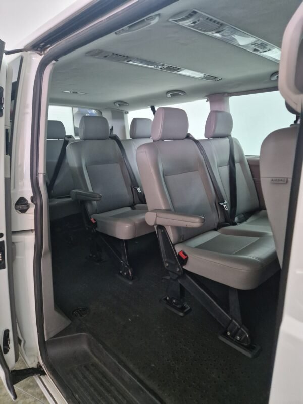 VOLKSWAGEN CARAVELLE 4 MOTION 9 PLAZAS