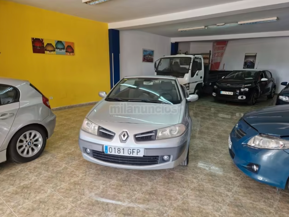 RENAULT Megane COUPECABRIO DYNAMIQUE 1.6 16V