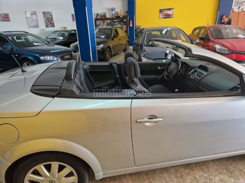 RENAULT Megane COUPECABRIO DYNAMIQUE 1.6 16V