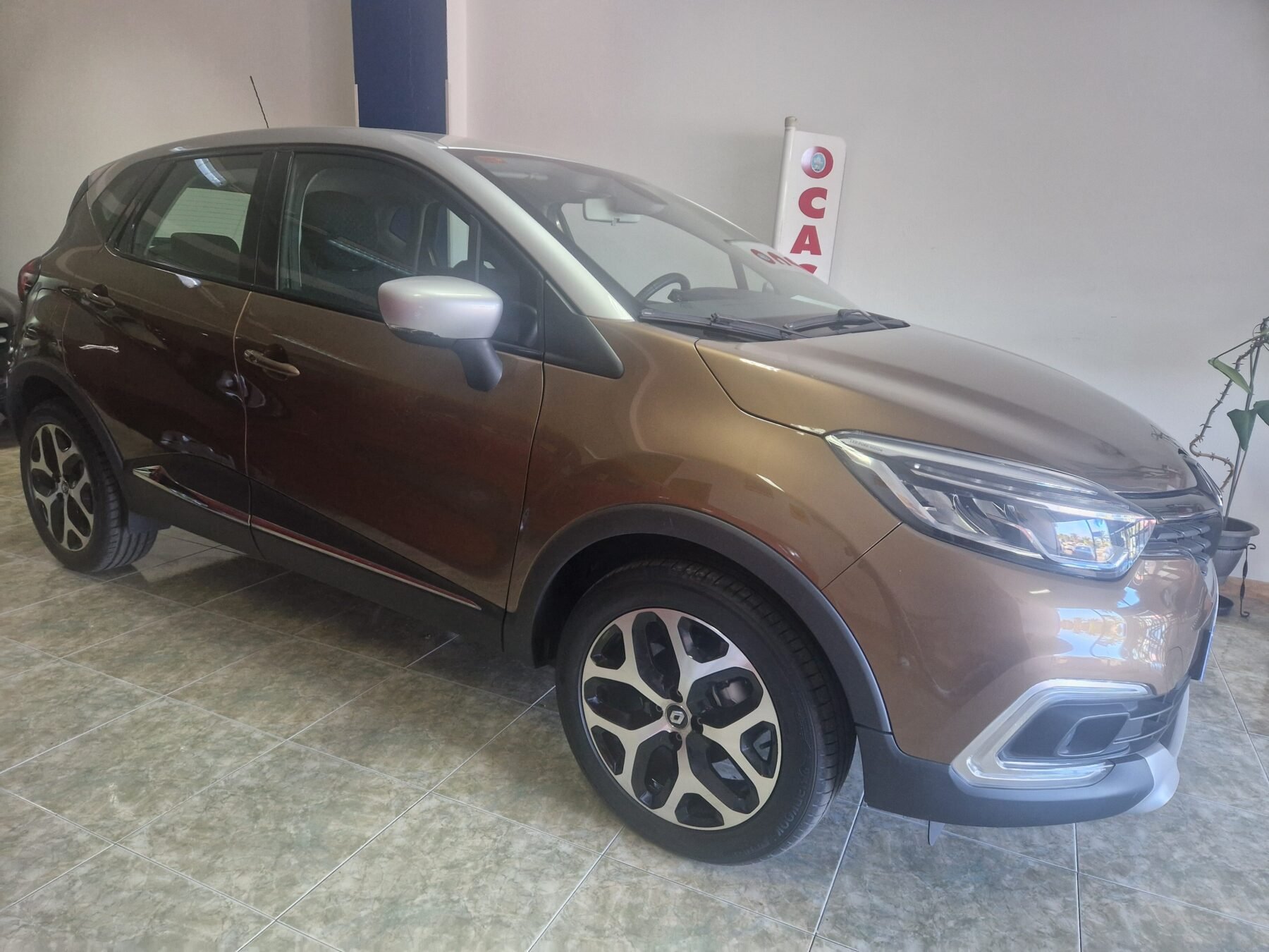 RENAULT Captur Suv 1000